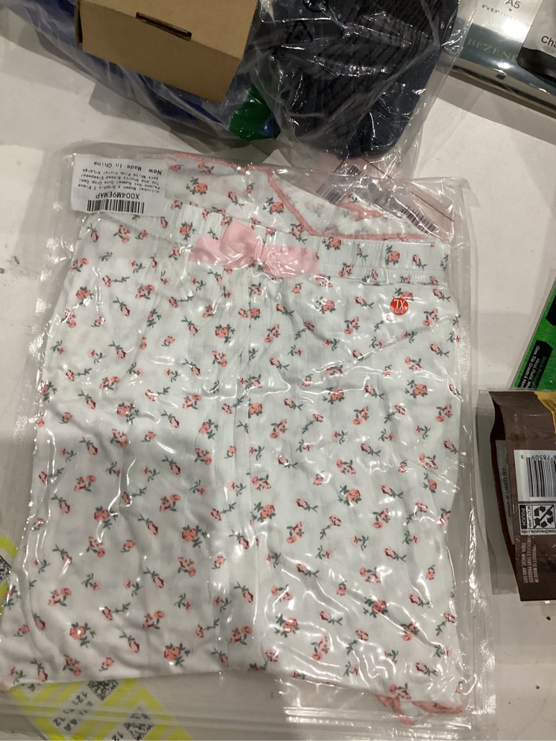 Hilinker Women's Graphic 2 Piece Pajama Set Summer Cute Crop Cami Top and Shorts Ribbed Sleepwear Se