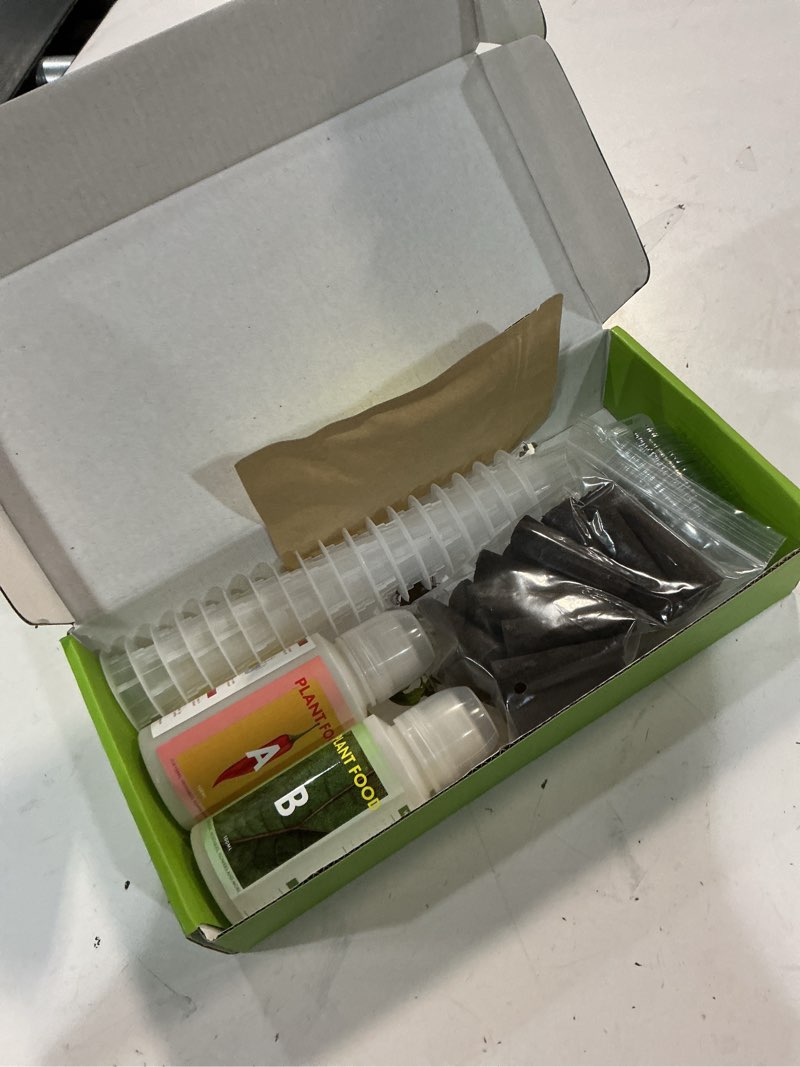 Condition photo showing New/Like New for inbloom culinary herbs seed pod kit for hydroponics growing system, 18 pods (350+ seeds with basil, parsley, shis0, liquorice, mint, cilantro, and chic0ry) 18-pods herb