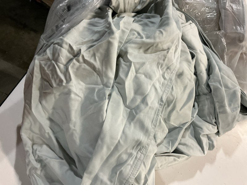 Condition photo showing Good Condition for bamboo fitted sheet set