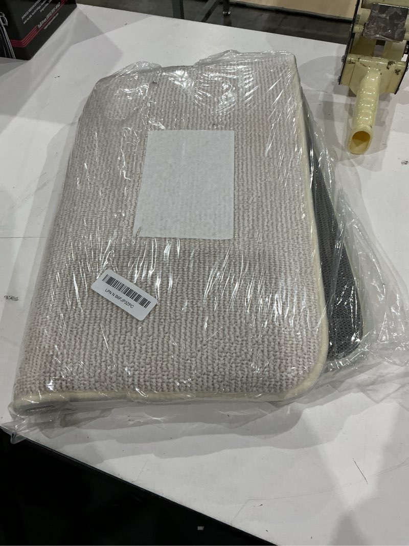 Condition photo showing New/Like New for olanly thick memory foam bath mat rug 36x24, extra soft absorbent bathroom rug, quick dry bath mats, non-slip, machine washable carpet for bathroom, tub and shower, home decor accessories, ivory ivory rectangular 36" x 24"