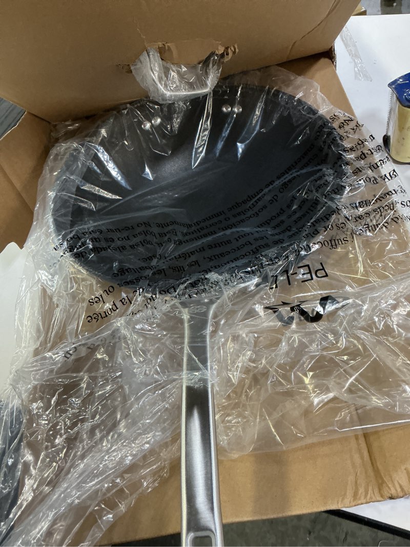 Condition photo showing Good Condition for Calphalon Signature Hard-Anodized Nonstick Wok, 12", Flat-Bottom, Oven-Safe, PFOA-Free, Black Wok 12" Hard-Anodized Nonstick