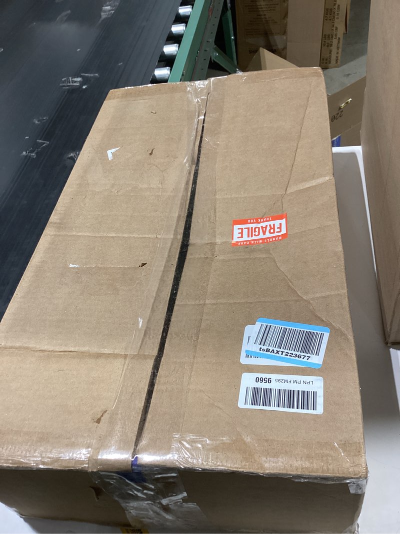 Condition photo showing Good Condition for Osprey Stratos 36L Men's Hiking Backpack, Seaweed/Matcha Green