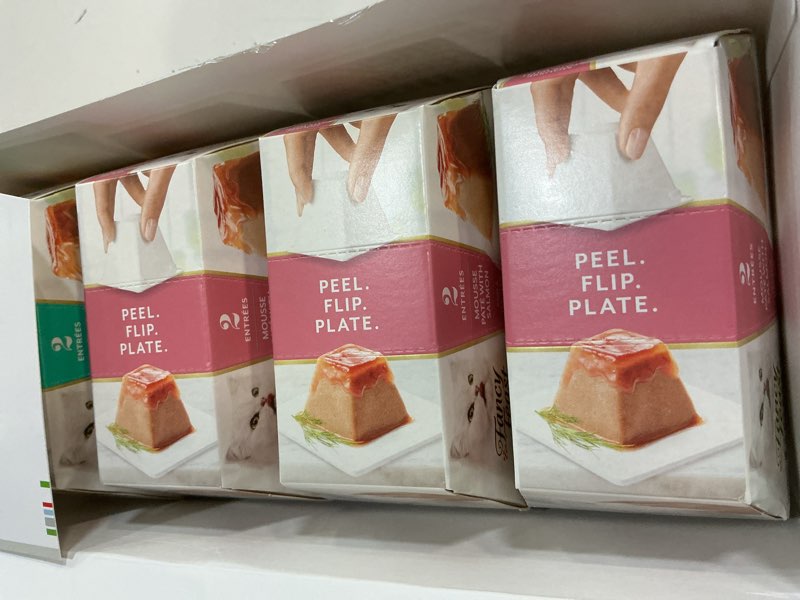 Condition photo showing Good Condition for 112245 4 oz fancy feast gems mousse pate cat food - 12 count