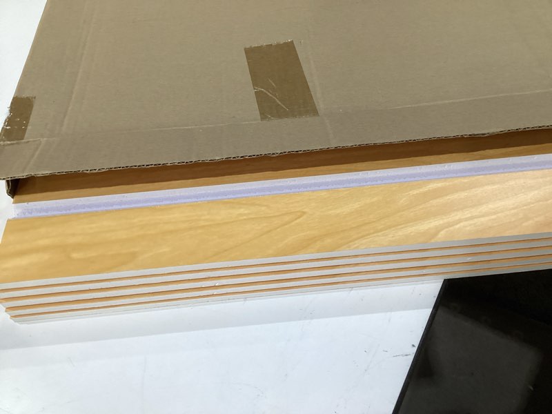 Condition photo showing As Is for 5Pcs Wire Shelf Cover, 21.6x13.4inch-Wood Pattern Shelves Covers for Shelving, Pantry Rack, Decoration Supplies (5pcs Shelf Covers)