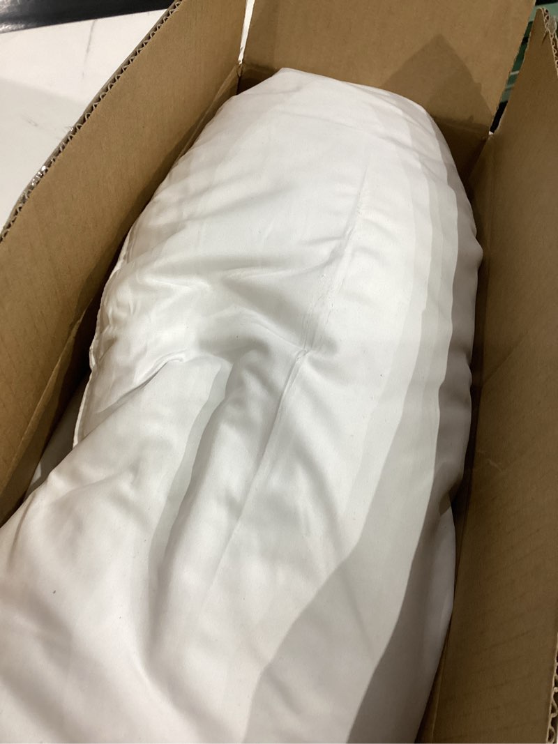 Condition photo showing Good Condition for puredown® Feather Down Throw Pillow Inserts 22 x 22 (Pack of 2, White), Big Throw Pillows for Floor, Couch, Bed, Machine Washable 22x22 Inch 2