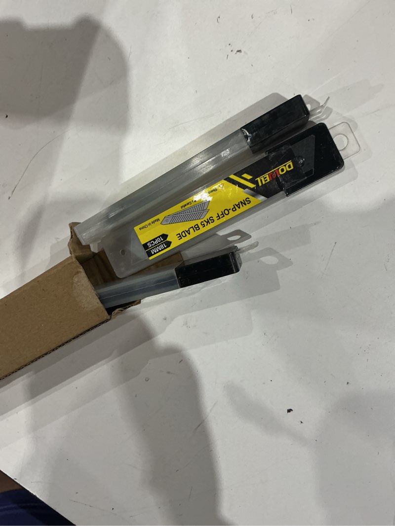 Condition photo showing Good Condition for dowell 18mm snap off blades sk5 utility knife retractable blades box cutter (30pcs)