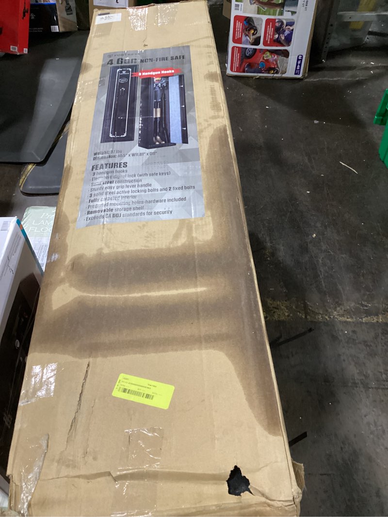 Condition photo showing Good Condition for fortress 4-gun safe