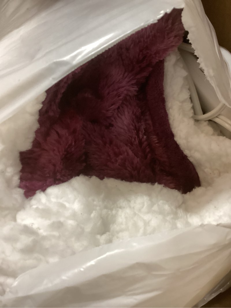 Condition photo showing Good Condition for EDENLUNE Heated Throw Blanket Electric Blanket 50''x60'' Heating Blanket with 9 Heating Levels 10 Timer Modes Auto-Off Fast Heating Overheat Protection ETL Certified Machine Washable Gift Red Throw 50"x60"