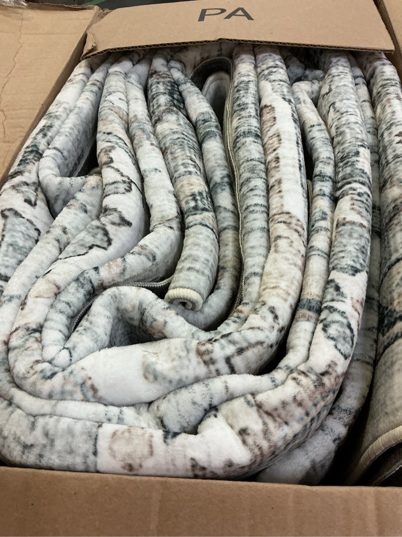 Condition photo showing Good Condition for area rug 8×10 washable rugs for bedroom, vintage floral rug soft non slip stain resistant carpet for living room dinning room kitchen home office blue green multi