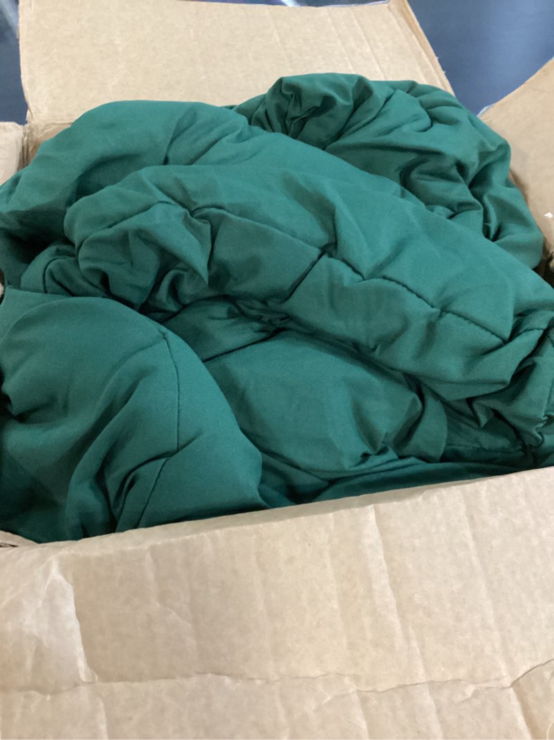 Condition photo showing Good Condition for andency california king comforter set dark emerald green - 7 pieces bed in a bag cal king bedding comforter sets, tufted lightweight fluffy bed set with comforter, sheets, pillowcases & shams emerald green california king (104"x96")