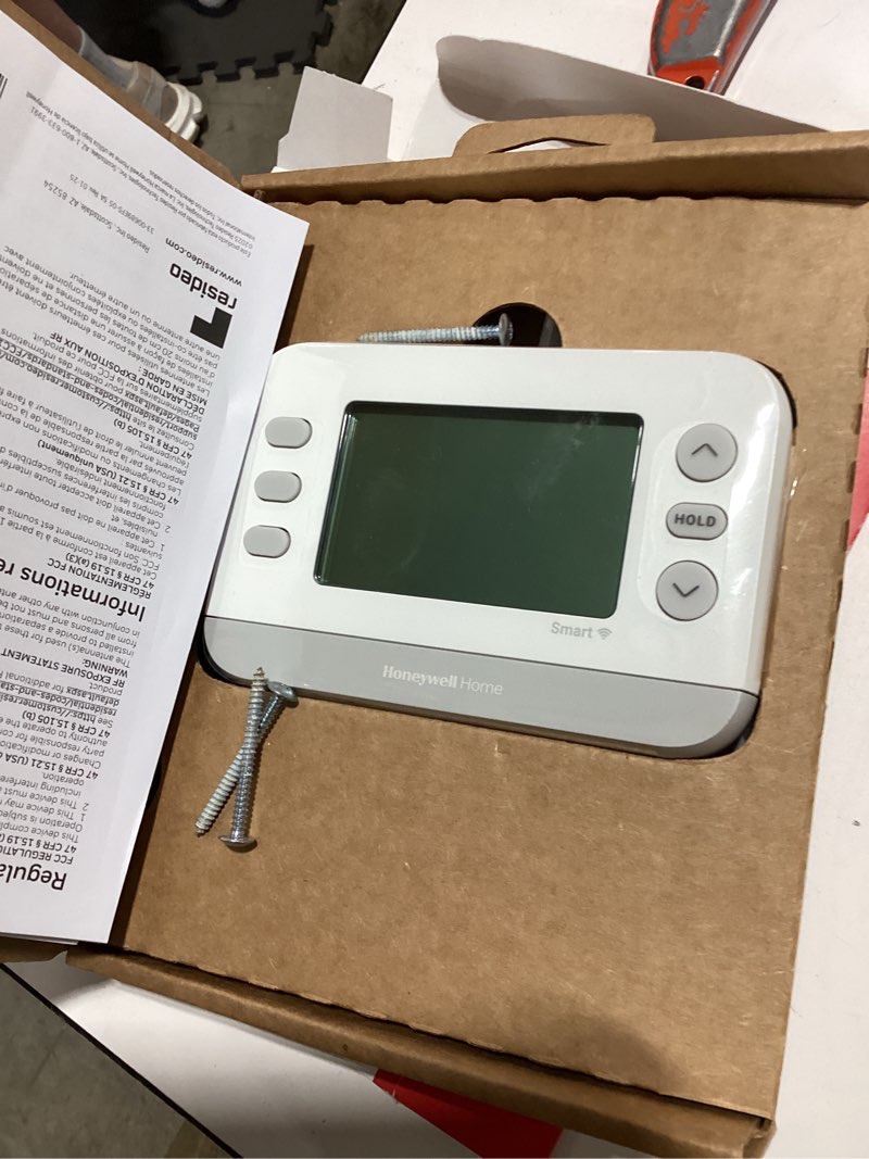 Condition photo showing Good Condition for honeywell home x2s smart built in wifi heating and cooling push button smart-enabled programmable th