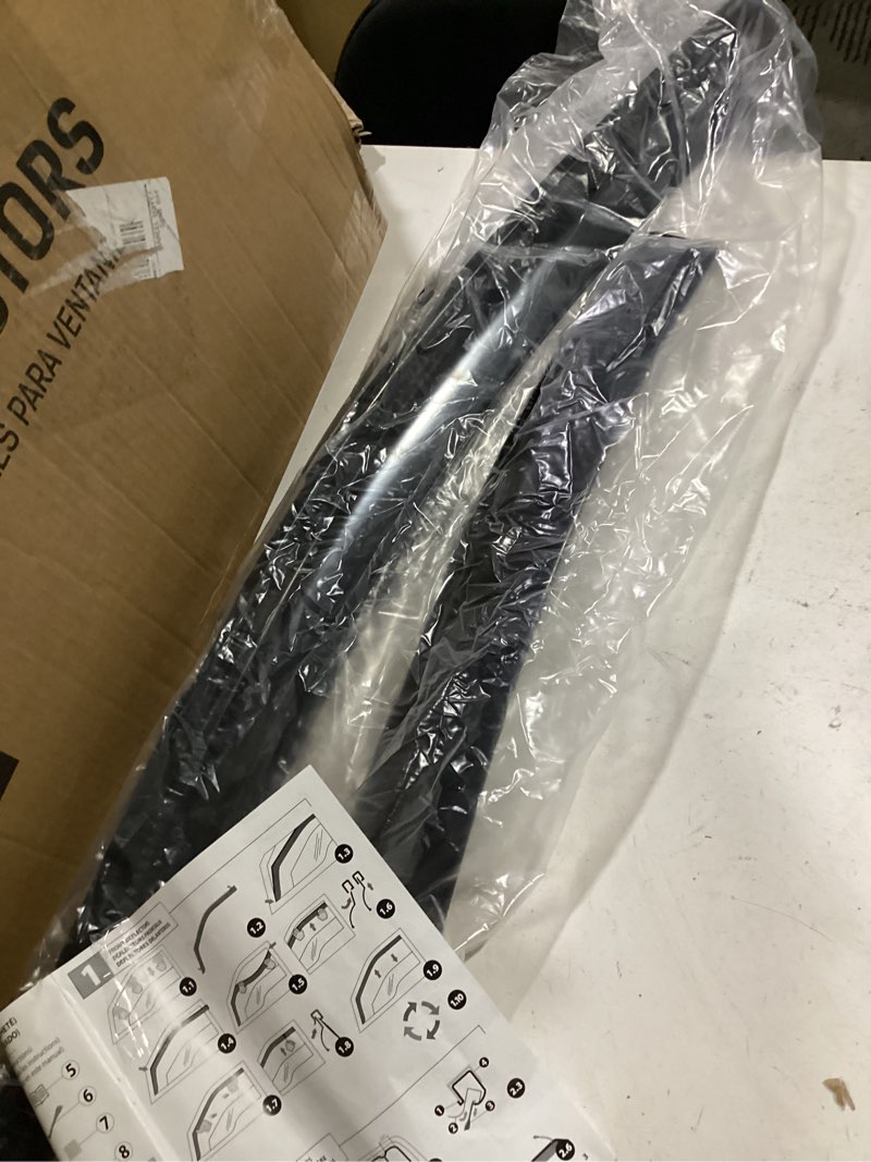 Condition photo showing Good Condition for flexible side window deflectors