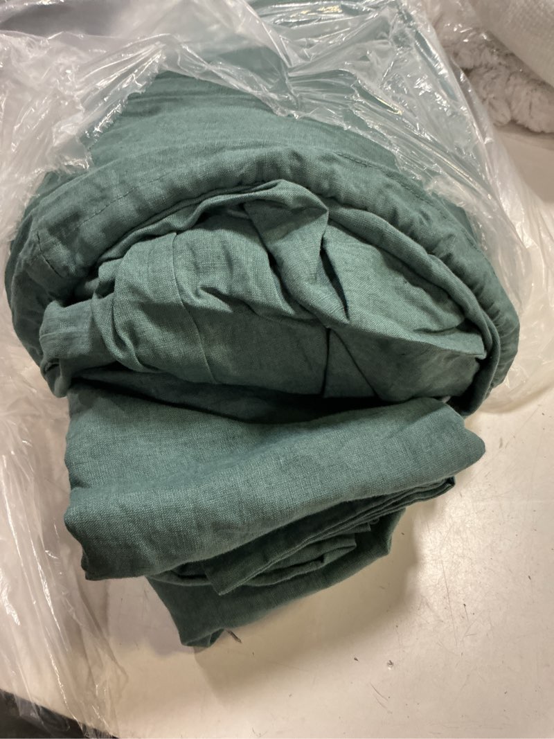 Condition photo showing New/Like New for quince european linen duvet cover set, king/cal king, ocean