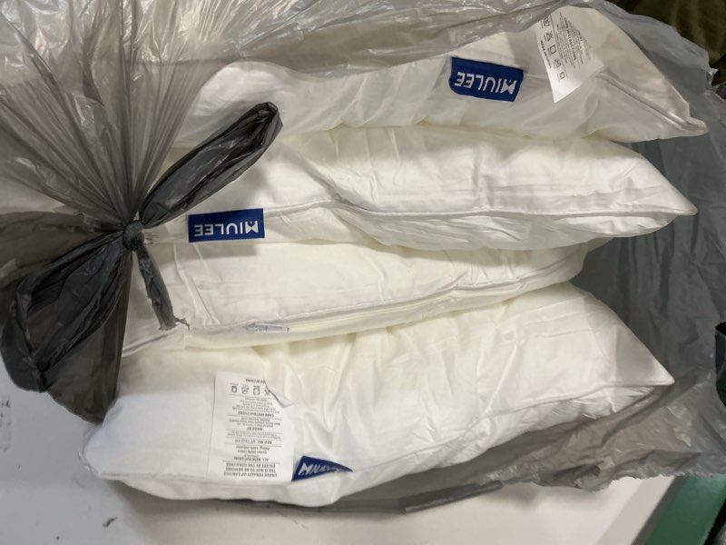 Condition photo showing As Is for MIULEE 18x18 Pillow Inserts (Set of 4) -Decorative Throw Pillow with 100% Cotton Cover Square for Sofa Couch 4 18x18 Inch