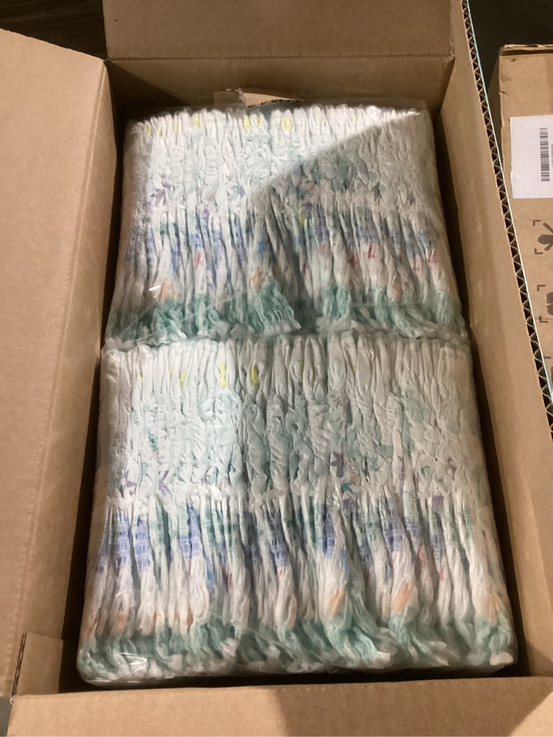 Condition photo showing New/Like New for pampers training pants - easy ups girls & boys - size 3t-4t, 124 count, peppa pig potty underwear (packaging may vary) 3t-4t 124