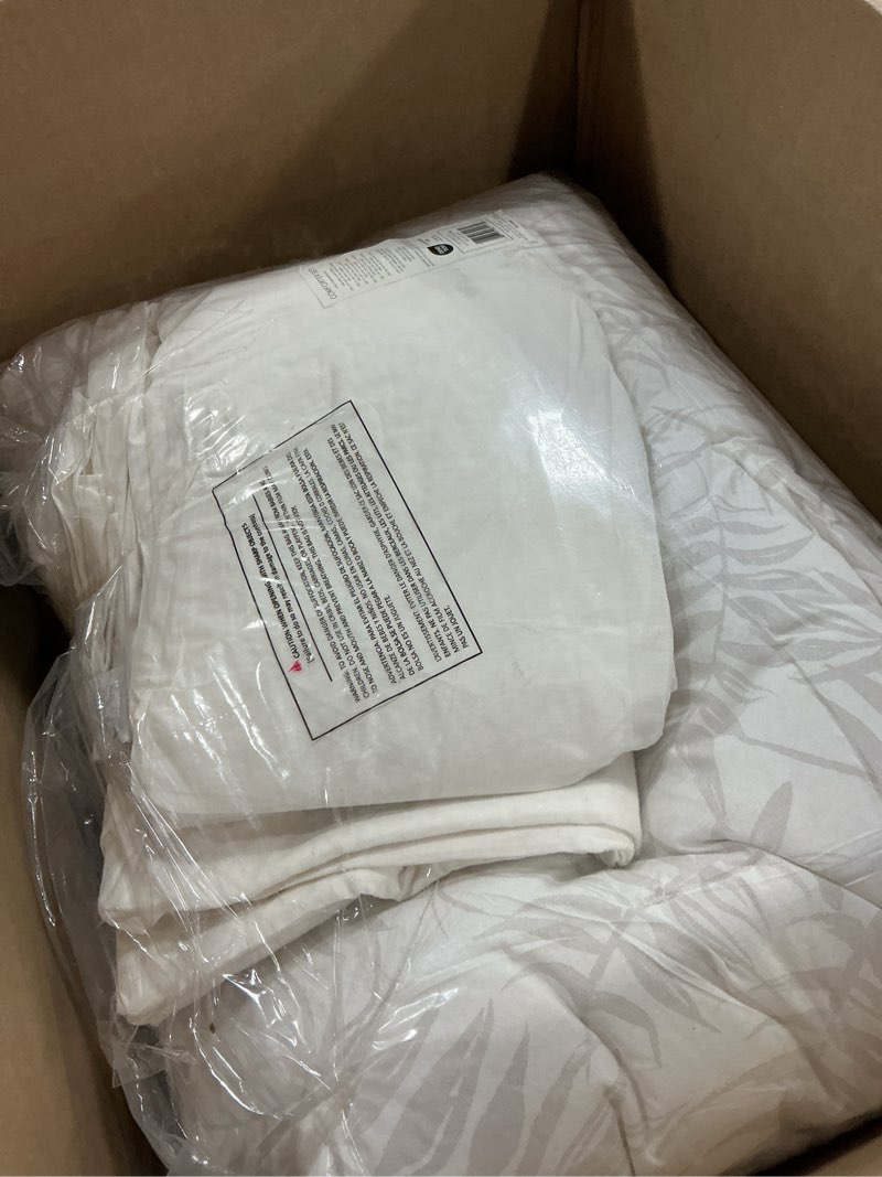 Condition photo showing Good Condition for tommy bahama - king 8-piece bedding, cotton comforter & sheet sets with bonus pillow cover, tropical inspired bedding set (art of palms beige, king) king art of palms beige