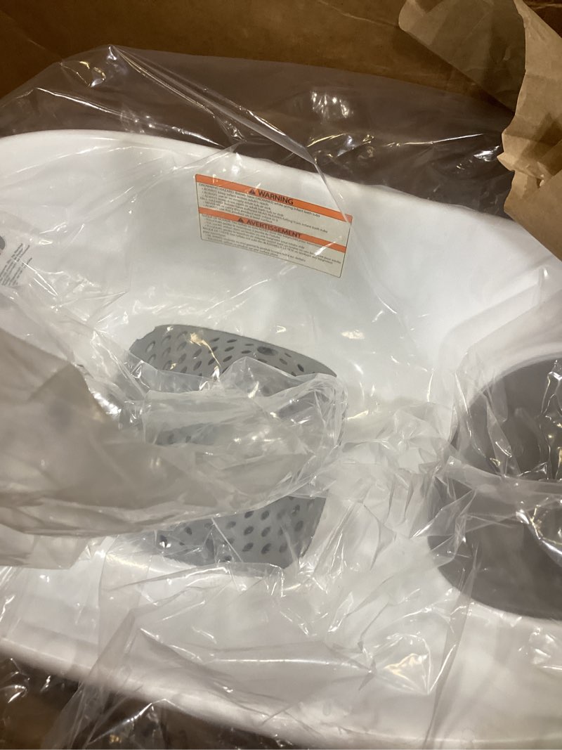 Condition photo showing Good Condition for boon soak 3 stage baby bathtub - baby bath tub with three support positions for newborn to toddlers - color changing drain plug for ideal bath temperature - gray - ages 0 to 18 months and up white 1 count (pack of 1)