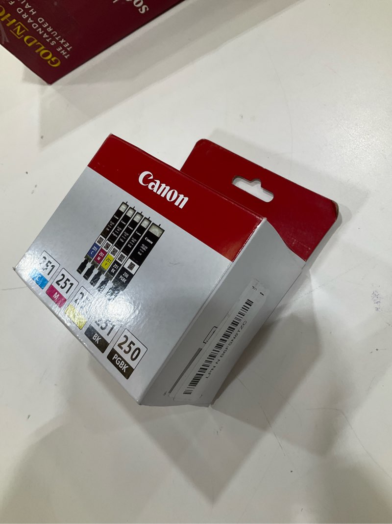 Condition photo showing New/Like New for Canon PGI-250/ CLI-251 5 Color Amazon Pack One Size