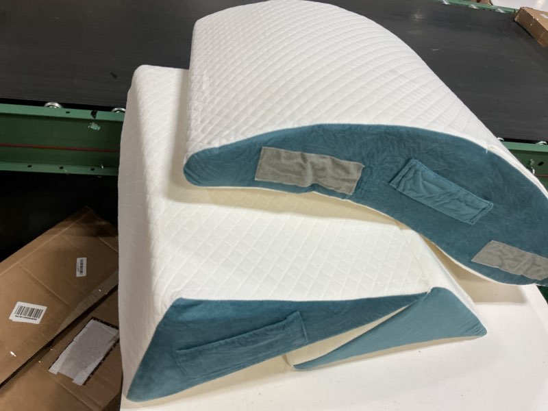 Condition photo showing As Is for 3pcs orthopedic bed wedge pillow set - memory foam adjustable 8&12'' folding triangle pillow for leg knee support sleep apnea back pain relief acid reflux snoring sitting up rest post surgery recovery