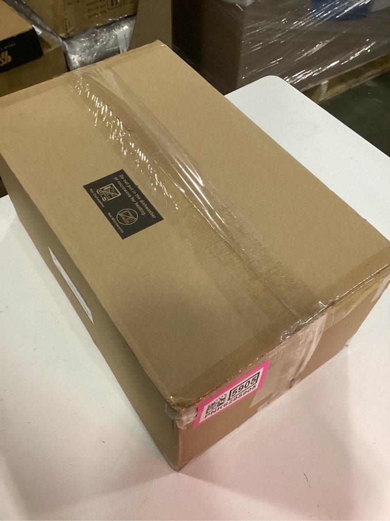 Condition photo showing New/Like New for goodluck 200pcs gold plastic plates, heavy duty disposable gold plates with 100 10.25 inch dinner plates and 100 7.5 inch dessert plates for party, holiday, wedding, thanksgiving gold 200pcs