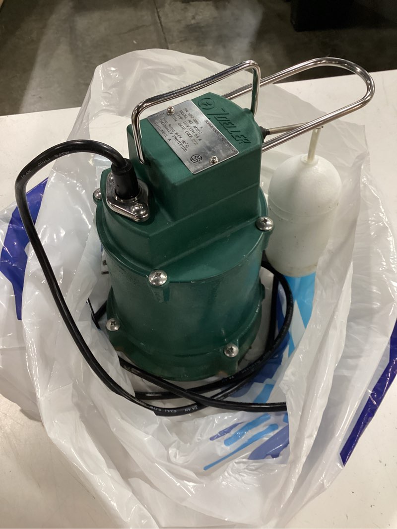 Condition photo showing As Is for zoeller m53 mighty-mate submersible sump pump, 1/3 hp