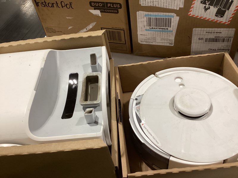 Condition photo showing As Is for SwitchBot K11+ Robot Vacuum & Mop with Matter, 6000Pa Suction, 90-Day Hands-Free Self-Emptying, LDS Navigation, 3.6? Ultra-Slim, Anti-Tangle for Pet Hair, Works with Alexa, Google Home, Apple Home K11+ White