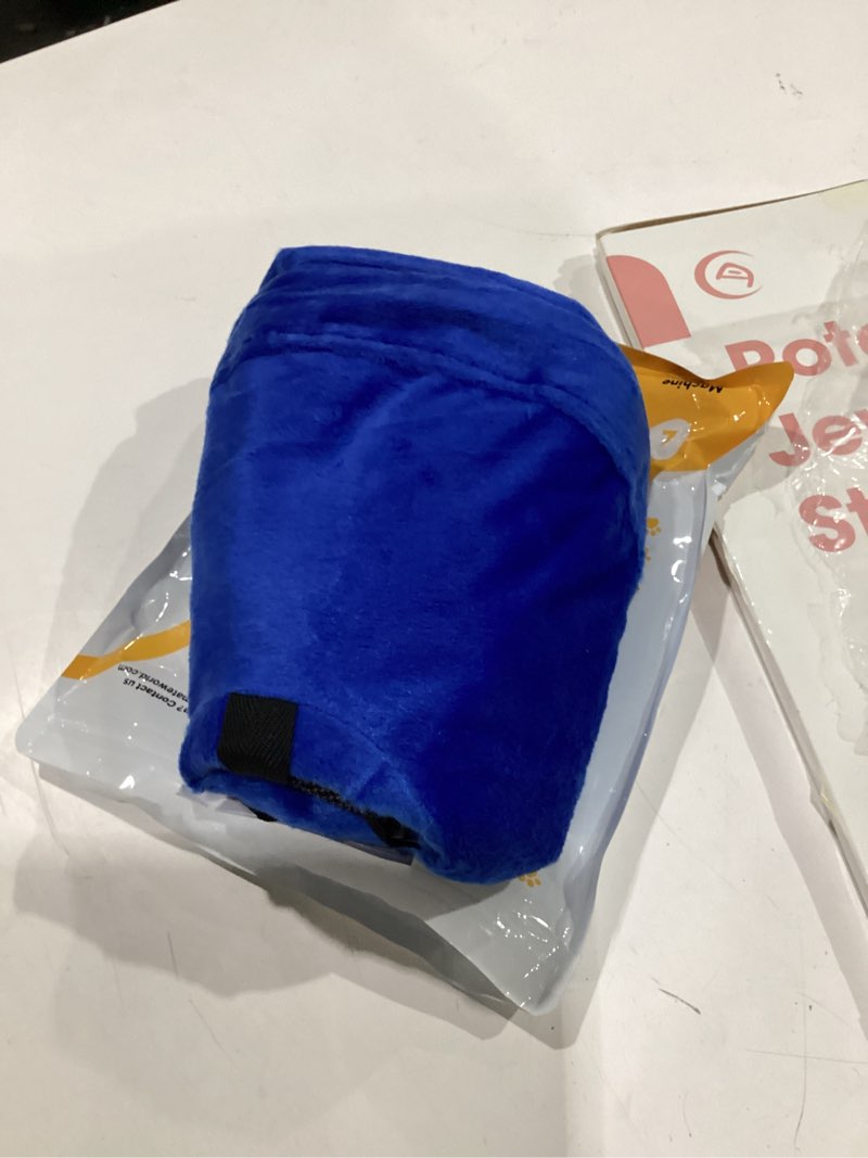 Condition photo showing New/Like New for bencmate protective inflatable collar for dogs and cats - soft pet recovery collar does not block vision e-collar (large, blue)