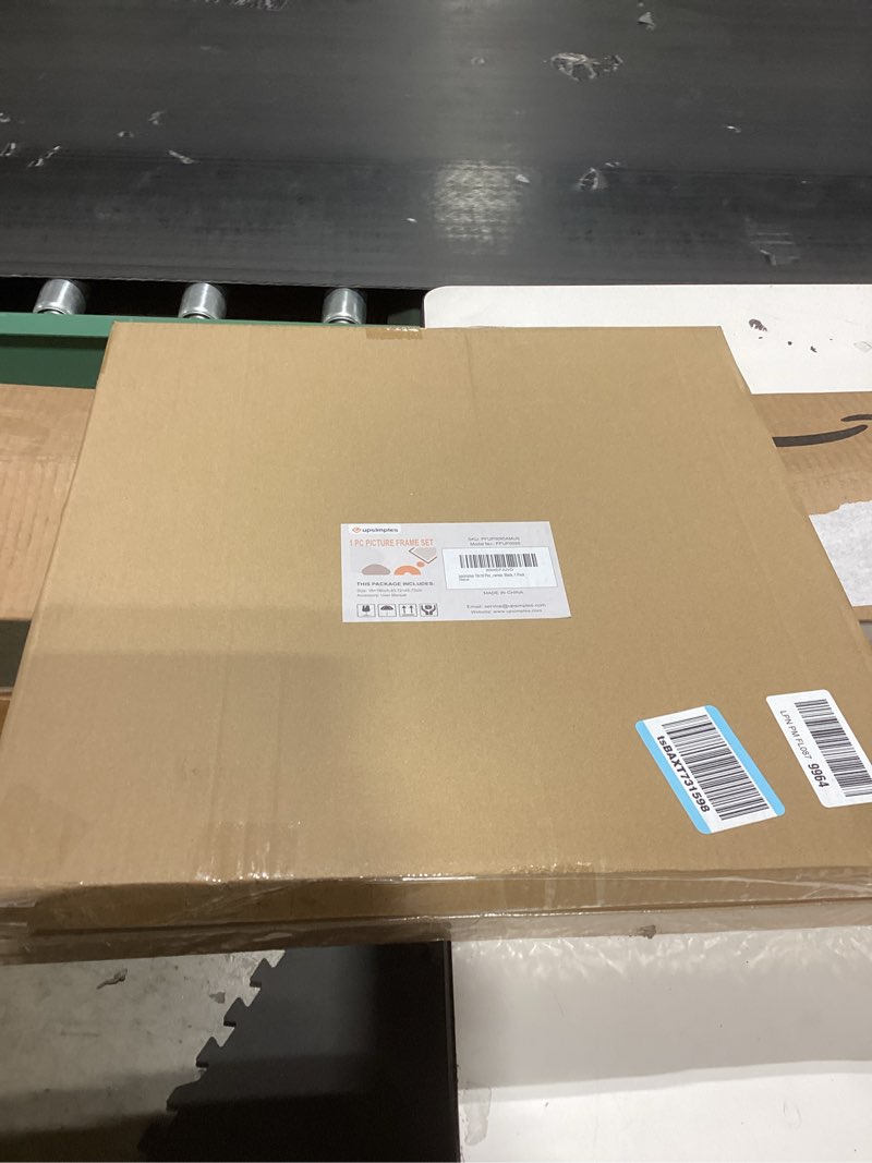 Condition photo showing Good Condition for upsimples 18x18 picture frame, display pictures 8x8 with mat or 18 x 18 without, wall hanging square frames, black, 1 pack black 18x18