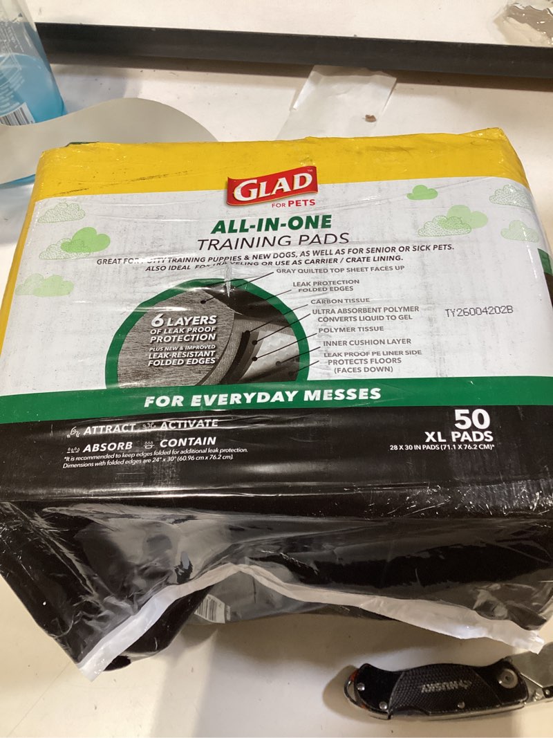 Condition photo showing New/Like New for glad for pets jumbo carbon activated dog training pads 28 x30  50 count