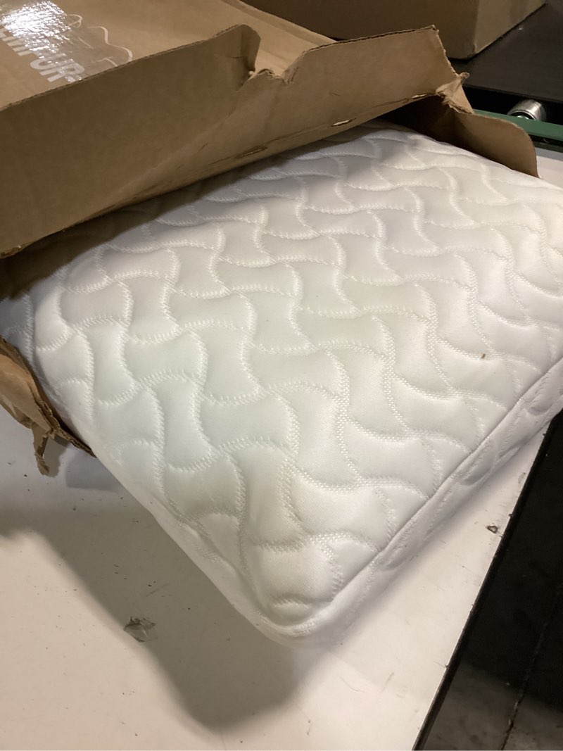Condition photo showing Good Condition for tempur-pedic tempur-cloud pillow for sleeping, standard, white 1