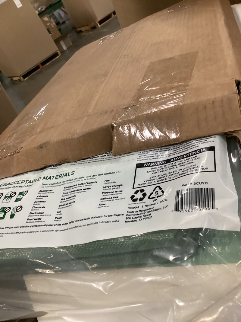 Condition photo showing Good Condition for bagster 3cuyd dumpster in a bag holds up to 3,300 lb, green