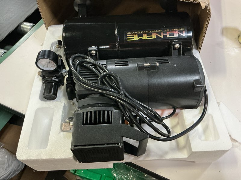 Condition photo showing Good Condition for cool tooty airbrush compressor with 3l metal tank, 1/6 hp 110v motor, dual cooling fans, 47db, 20–23 l/min airflow, auto start/stop, moisture filter, and 1/8" to 1/4" adapter