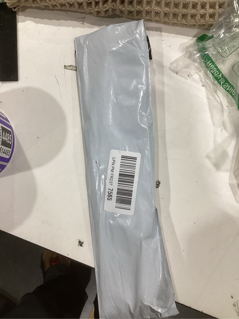 Condition photo showing New/Like New for 3 PCS Icing Spatulas, Offset Spatula, Stainless Steel Cake Decorating Spatulas Set 6/8/10 inch Professional Angled Cake Spatula Plastic Frosting Handle for Home, Kitchen or Bakery by XEKIGU