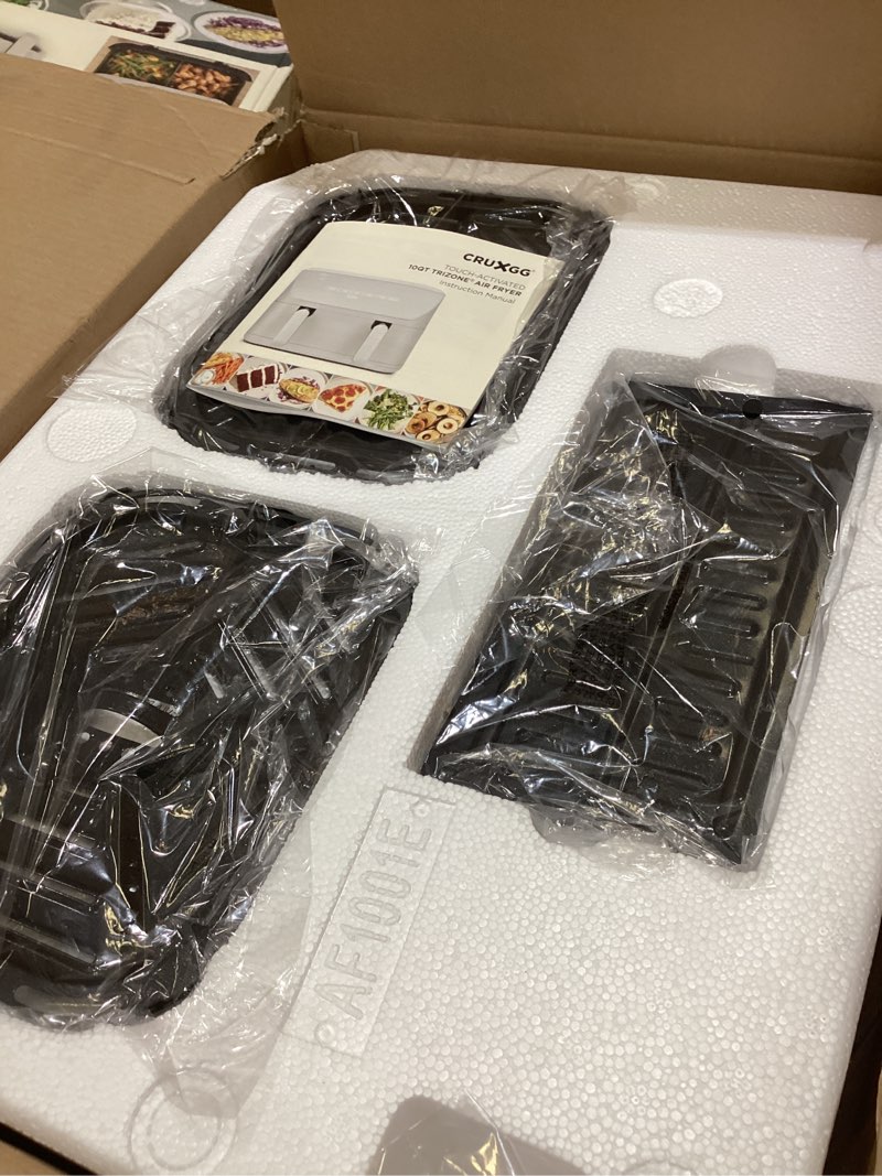 Condition photo showing Good Condition for cruxgg 10qt dual basket tri-zone air fryer gray: 1700w, cool touch handle, includes fry basket & crisping tray