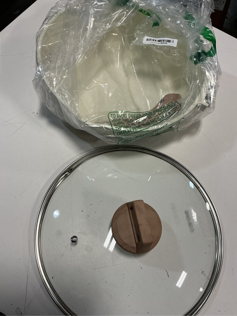 Condition photo showing Good Condition for CAROTE 12Inch Nonstick Deep Frying Pan with Lid, 5.5 Qt Jumbo Cooker Saute Pan with Pour Spout, Skillet Induction Cookware, Non Stick Cooking Pan Kitchen Pan PFOA Free, White Granite Cream White 12"