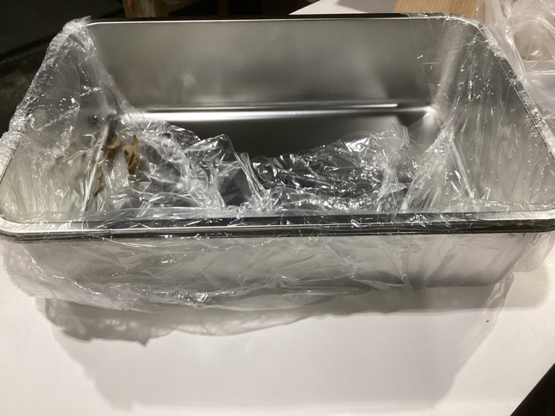 Condition photo showing Good Condition for stainless steel cat litter box 2 pack,xl metal litter box for big cats, cat litterbox metal pet toilet easy to clean,high sided litters boxes adult big cats,non stick, no smell,23.6"x15.8"x6" 2pcs - 23.6" l x 15.7" w x 6" h