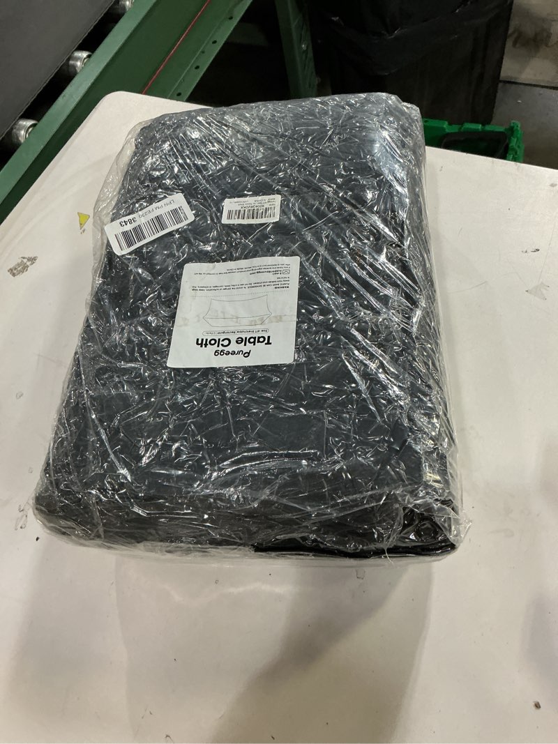 Condition photo showing New/Like New for Pureegg Spandex Tablecloth 6ft - 12 Pack, Fitted and Tight Cloth for Rectangle Table, Wrinkle-Free and Stretch Table Cover for Party, Wedding, Banquet and Birthday, Black Black 6 Ft - 12 Pcs