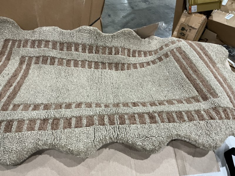 Condition photo showing As Is for loloi chris loves julia scottie collection sco-01 mocha/clay 3'-6" x 5'-6", .87" pile height, accent rug mocha / clay 3'6" x 5'6" (rectangular)