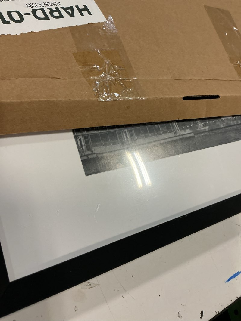 Condition photo showing Good Condition for upsimples 17x22 picture frame, display pictures 12x18 with mat or 17 x 22 without, wall hanging poster frames, black, 1 pack black 17x22