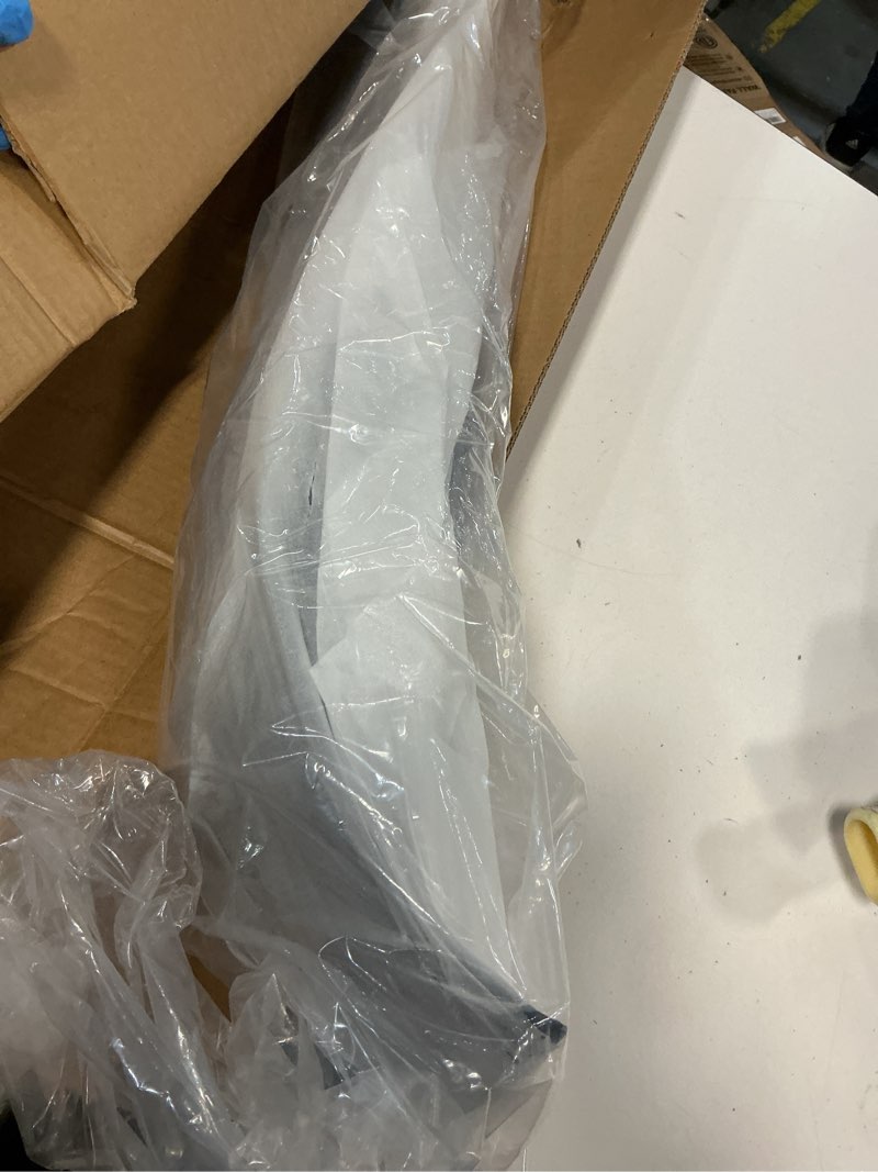 Condition photo showing Good Condition for rear roof spoiler& rear window spoiler side wing compatible with vw tiguan mk2 r-line 2017 2018 2019 2020 2021 2022 2023 car rear trunk spoiler splitter, glossy black roof spoiler+ side wing/glossy black side+ roof