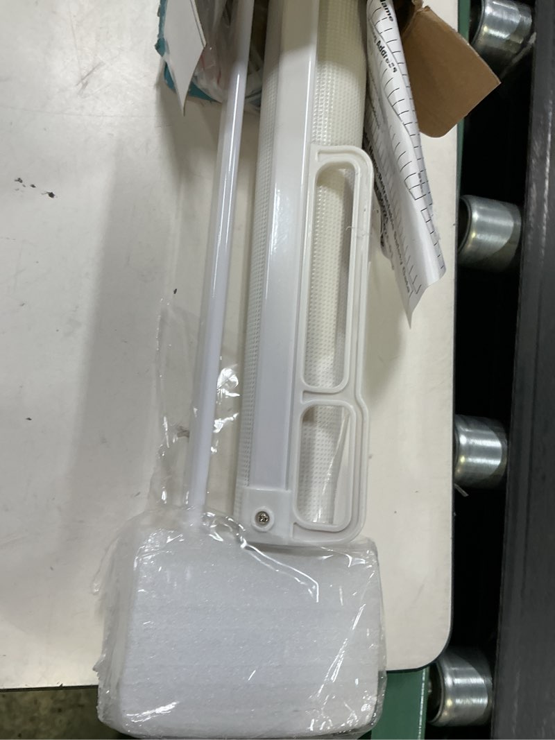 Condition photo showing Good Condition for probebi retractable baby & dog gate - extends to 72" wide, 34" tall, for stairs, doorways, hallways & outdoor use b-white 34" tall x 72" wide