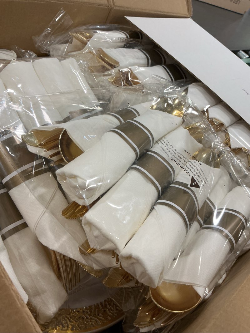 Condition photo showing New/Like New for WELLIFE 100 Guests Dinnerware Sets, Gold Plastic Plates, Platos Para Fiestas Elegantes Desechables Include:100 Dinner Plates,100 Dessert Plate,400 Pcs Gold Plastic Silverware, 100 Cups for Party Gold 700 Piece Set