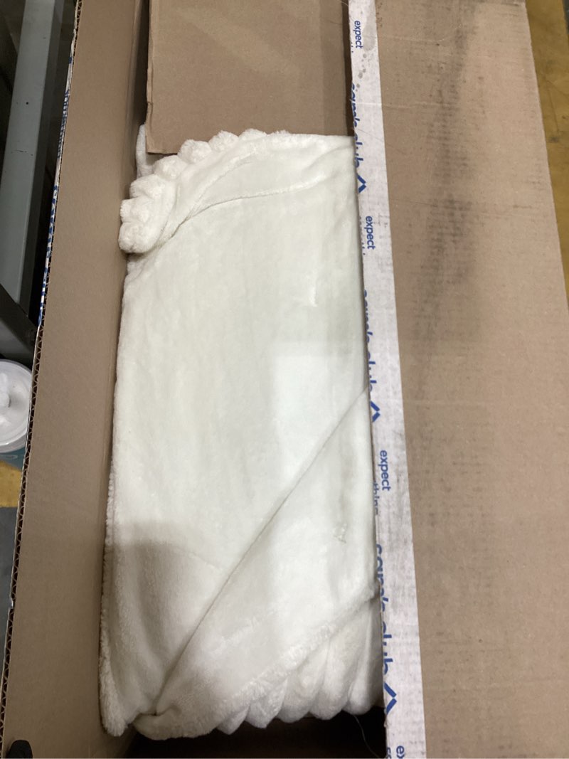 Condition photo showing As Is for Bedsure Fluffy Comforter Set California King - Super Soft Faux Fur Bed Set Cream White, Warm Plush Fleece Winter Bedding, 3 Pieces, 1 Shaggy Fuzzy All Seasons Cal King Comforter with 2 Pillowcases California King 01 - Cream White