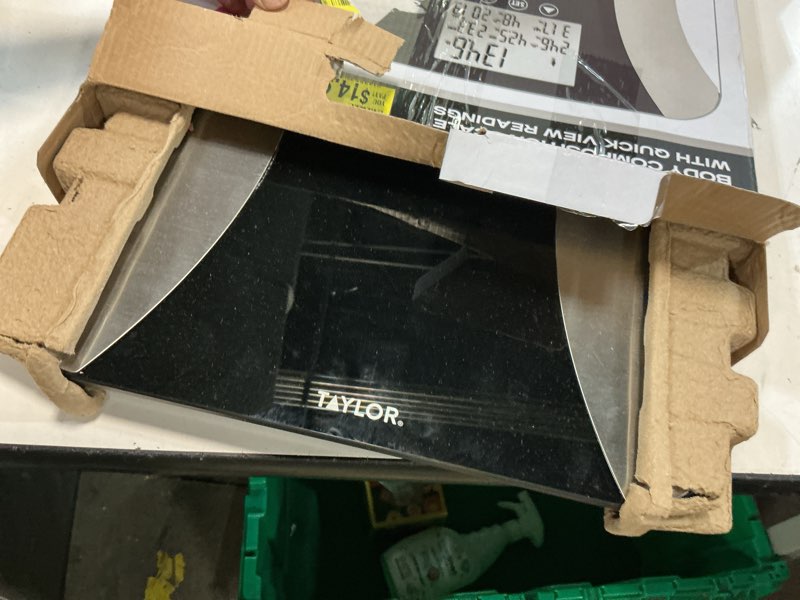 Condition photo showing Good Condition for taylor glass led body composition scale with quick view readings, black, 500lb capacity