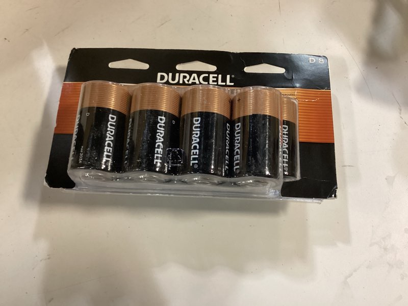 Condition photo showing New/Like New for Duracell Coppertop Alkaline D Batteries, 8 Unit per Card