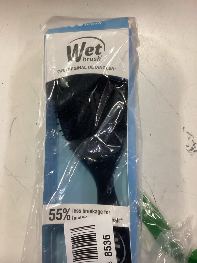 Condition photo showing New/Like New for Wet Brush Original Detangler Hair Brush, Black Frost - Ultra-Soft IntelliFlex Bristles - Detangling Brush Glides Through Tangles For All Hair Types (Wet Dry & Damaged Hair) - Women & Men 1 Count (Pack of 1) Black Frost