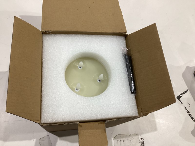 Condition photo showing Good Condition for Retisee Extra Large Flameless Candles LED Battery Operated Real Wax 3 Wicks Flickering Pillar Candle with Remote Control Timer for Home Wedding Christmas Party Decoration (Ivory,6'' X 6'') Ivory 6'' x 6''