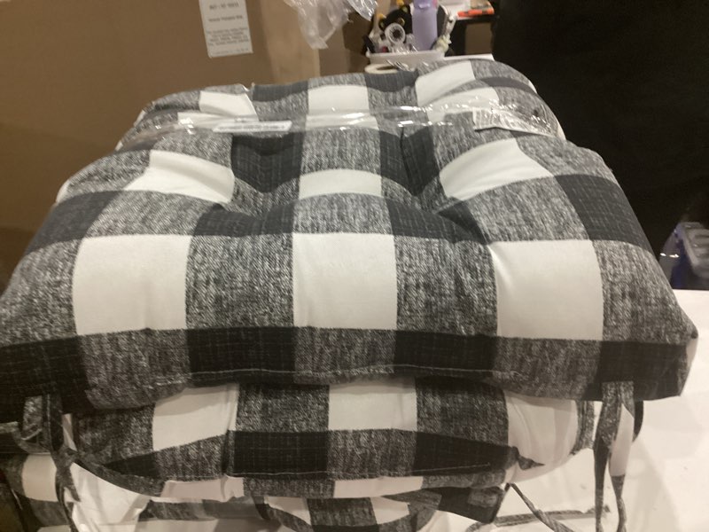 Condition photo showing Good Condition for klear vu solarium rocking chair cushion set, assembled in the usa, for indoor & outdoor use, patio, living room, or nursery, 2-piece set, 19"x19" seat and 21"x18" seatback, 04 black
