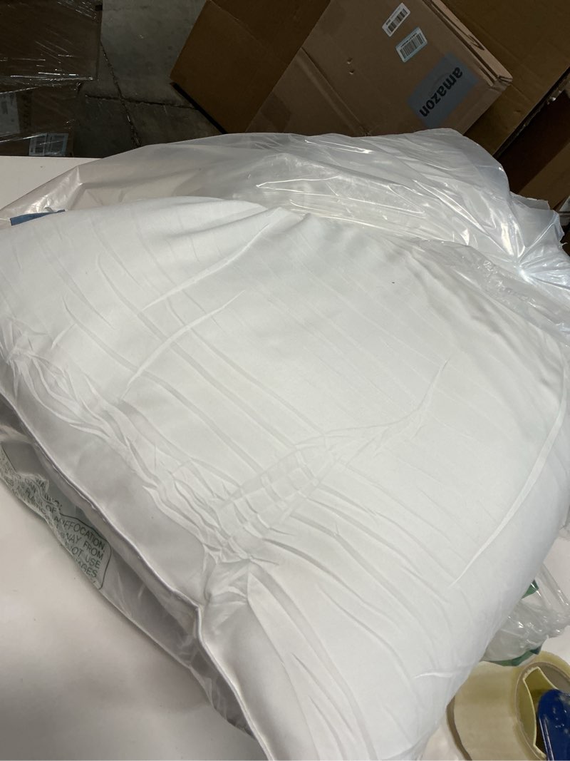 Condition photo showing As Is for CozyLux Pillows Queen Size Set of 4, Cooling Hotel Quality Bed Pillows with Premium Soft Down Alternative Fill for Side Back and Stomach Sleepers - 4 Pack, Queen, 18x28 Inches Queen (Pack of 4) White