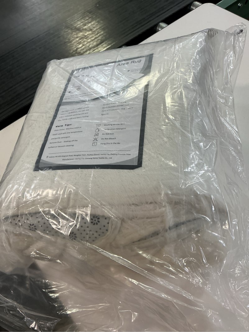 Condition photo showing Good Condition for benron soft runner rugs for bedroom 2.6x8, washable long runners for hallway entryway kitchen dorm, fluffy throw rug for kids girls room decor photo prop, cream white 2'7" x 8' (runner) cream white